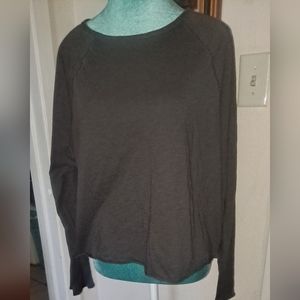 Universal Thread sweater size L